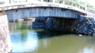 とても絵になる橋です