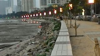 グルメもショッピングも楽しめる場所。