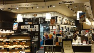 イートインのベーカリー・デリフランス酒々井店