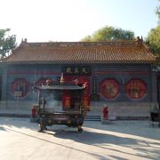 街中に中国お寺がある