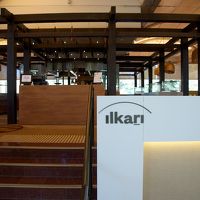 レストラン　ビュッフェ形式