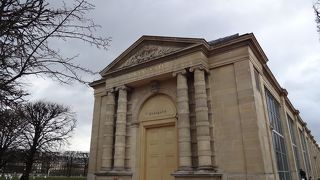 『睡蓮』の連作をゆっくり堪能しよう。