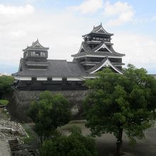 「宇土櫓」５階から見た「天守閣」です 