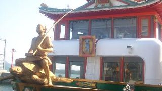 観光船でめぐる景勝地