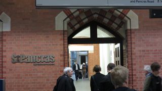 鉄道の玄関口です。