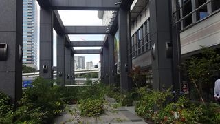 ゆったりと買い物も休憩も出来る。