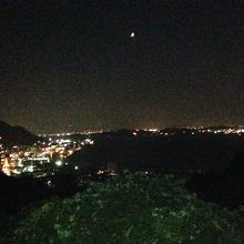 写真の腕がイマイチで実物は100倍綺麗です