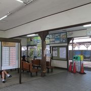 レトロ感漂う駅