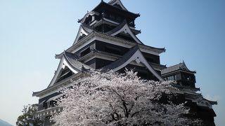 見学しやすい靴やバッグで