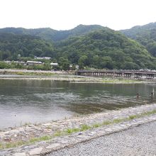 昔を想像したくなる渡月橋！