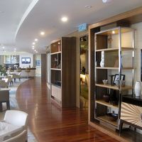 広いエグゼクティブクラブラウンジでチェックインしました