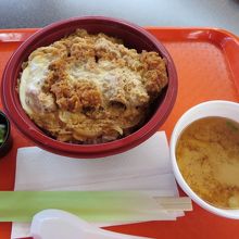 ロースカツ丼