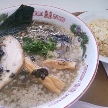 焦がしにんにくラーメン