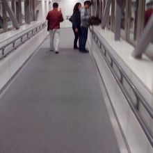 意外と長いボーディングブリッジ