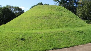 韓国慶州の天馬塚古墳と似ている高松塚古墳