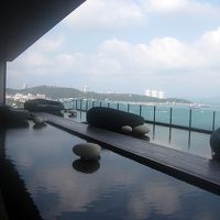 夕方になると「DRIFT」のテラス席の競争率は高くなります