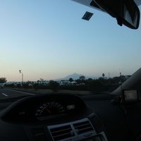 高千穂峰が一番きれいに見える場所に作った、と思われます。