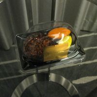 ウェルカムスイーツとしてテーブルに小菓子が置いてありました