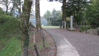 ひっそり佇んでいました