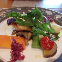 魚料理のランチコース。真鯛のポアレ