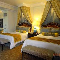 天蓋つきベッド