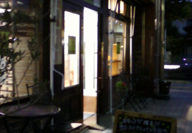 ３００円以上買えば、コーヒーも無料で飲めます。