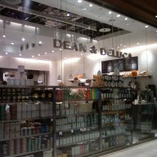 特に素敵な店舗のひとつ。