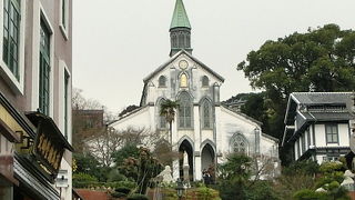 長崎市南山手町にある『大浦天主堂』