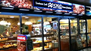 昼食を買う人が多い