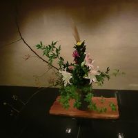 館内200か所に生花が飾られています。