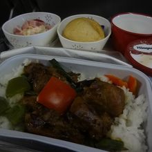 香港発の機内食