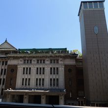 手のこった作りが印象深い九段会館