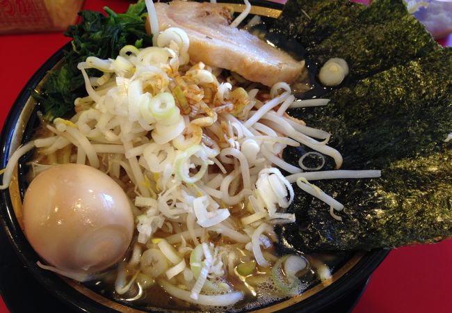 激戦区、六角橋にオープンした王道家系のラーメン店