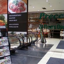 客足も絶え間ない感じでした。