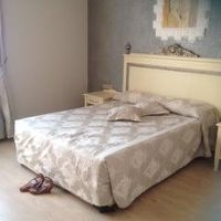 ベットもきれい。