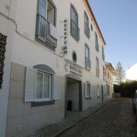 ホテル前の路地と雰囲気?