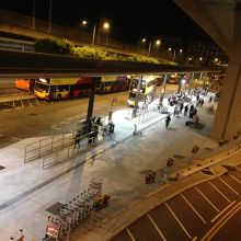 空港バスターミナル