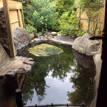 貸切温泉の泉質は最高です。