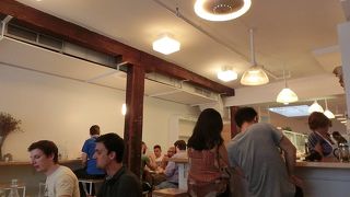 ウィリアムズバーグの人気店、ファームトゥテーブルの野菜が美味しい。