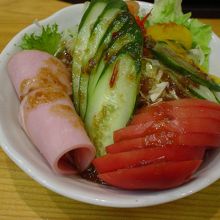 野菜も食べないといけませんね。