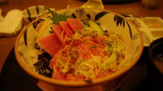 箱根湯本へ行って海鮮丼を食べるなら！！