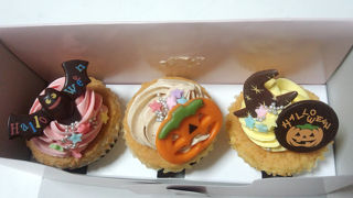 地下でスイーツのおみやげを