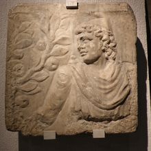 レリーフもすばらしい