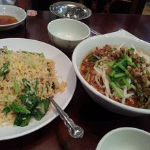 担々麺とチャーハン