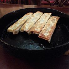 鉄板餃子