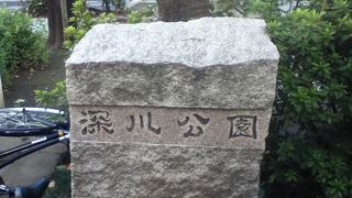 児童と高齢者の遊び場