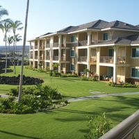 三階建ての棟が14棟ほど並んでいます