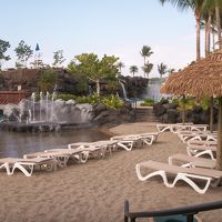 プールサイドでのんびり