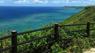 グラデーションの海を見下ろせます