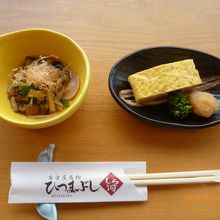 キノコの煮出汁小鉢とうまきも付いてきます。